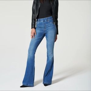 NWT. Spanx flare Jeans indigo blue
